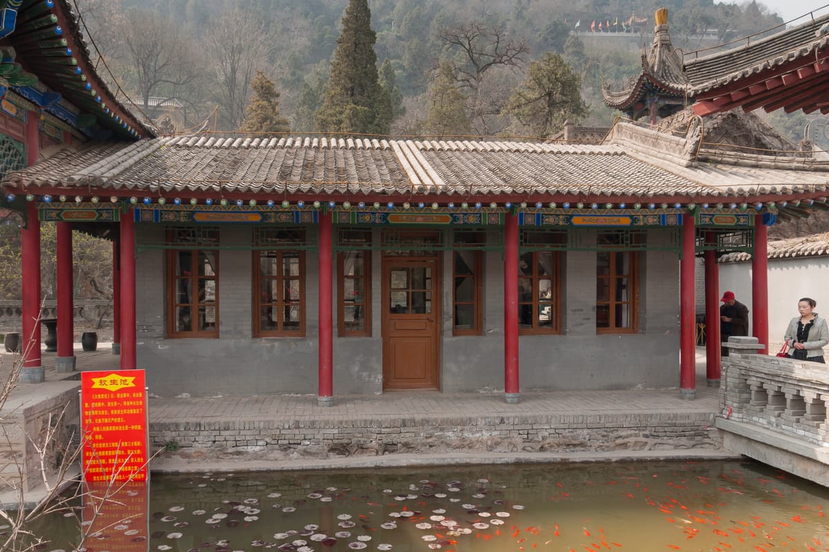 La piscina imperial Tang excavada en el Palacio Huaqing