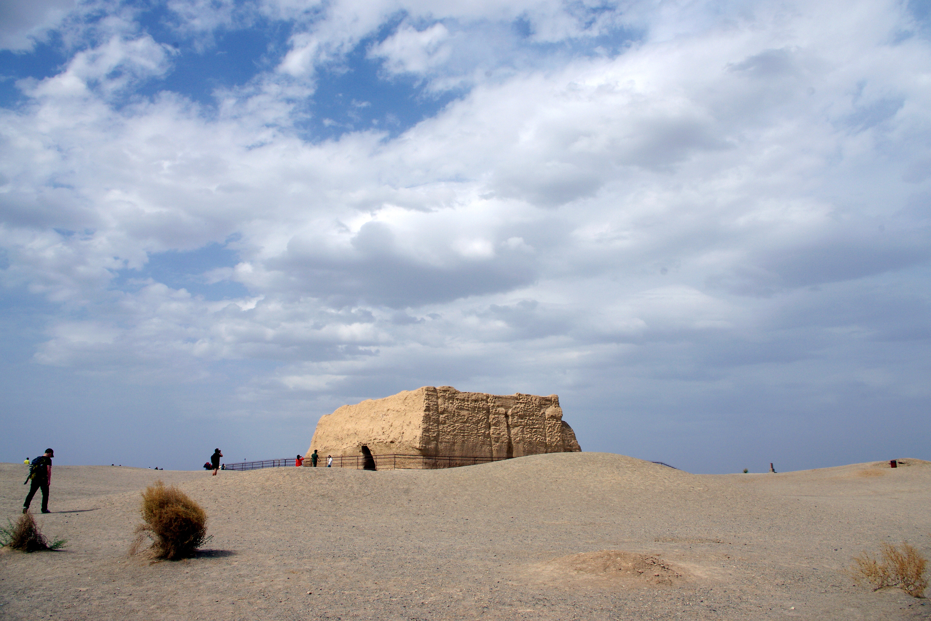 Gran Muralla Han de cañas y tierra cerca del Paso de Yumen
