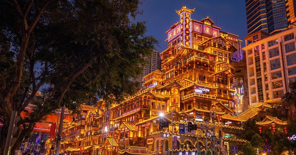 Where to Stay in Chongqing: Jiefangbei Nightlife vs Airport Access (2026 Guide)