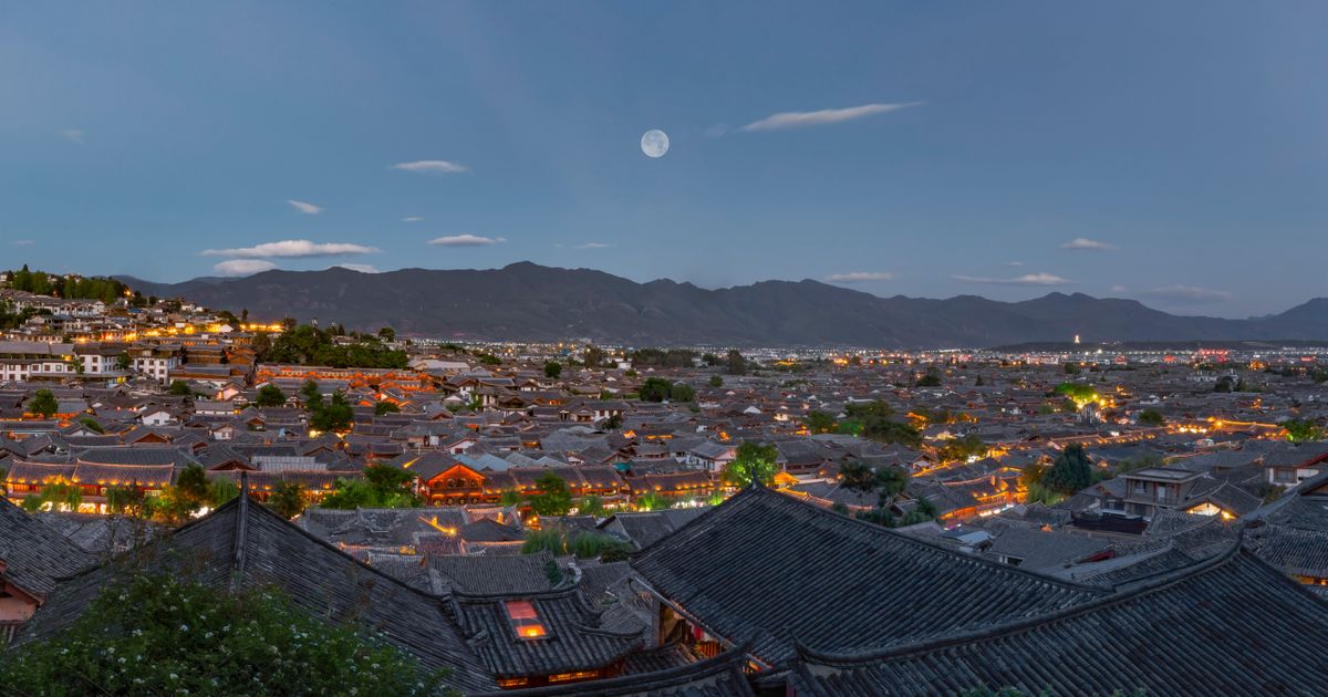 Where to Stay in Lijiang: Dayan or Shuhe Old Town (2026 Guide)