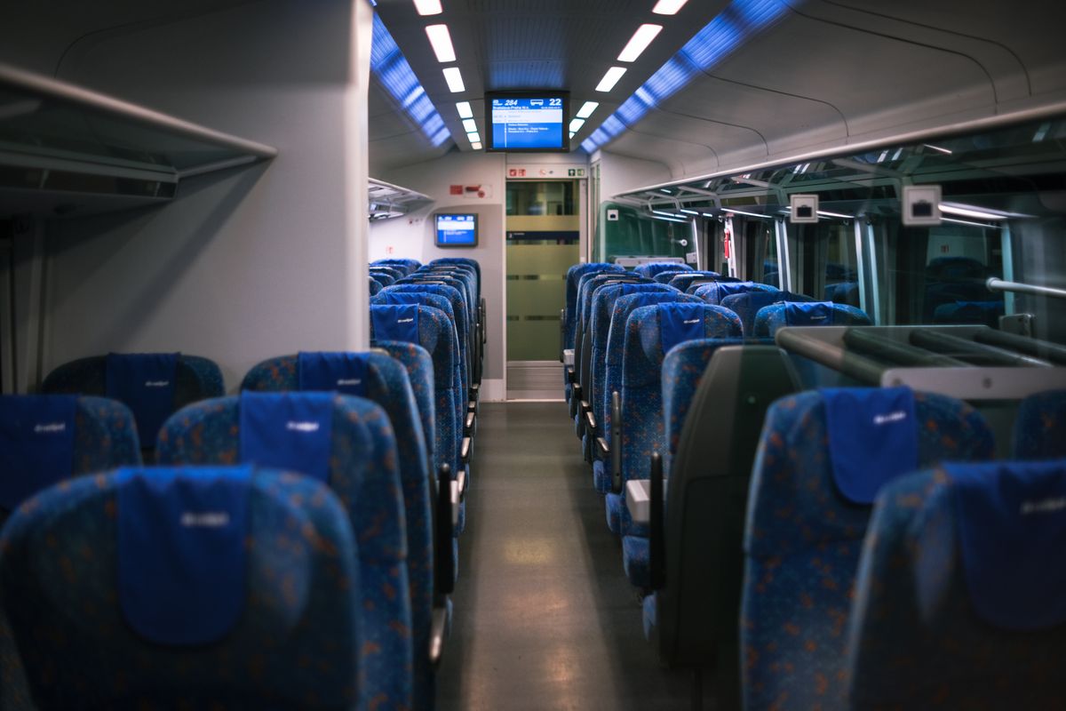 Asientos de estilo clase business en tren de alta velocidad chino