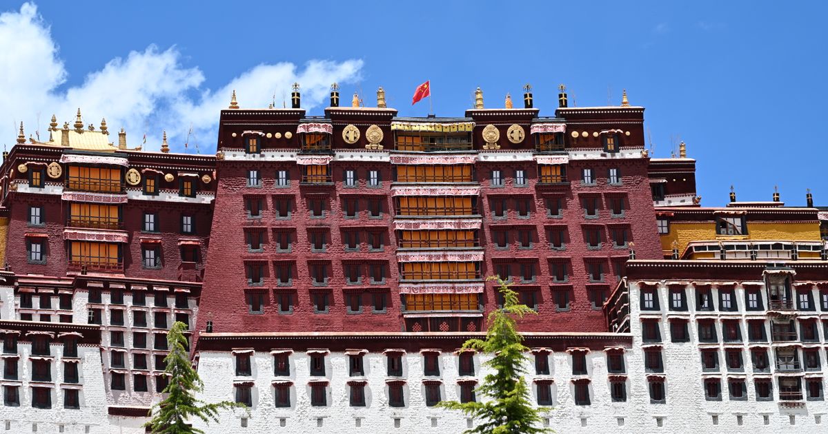 Chengdu to Lhasa Train 2026: The Real 34-Hour Route via Xining