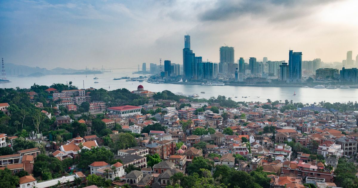 Shanghai to Xiamen Train: Duration, Price & Which Station to Use (2026)