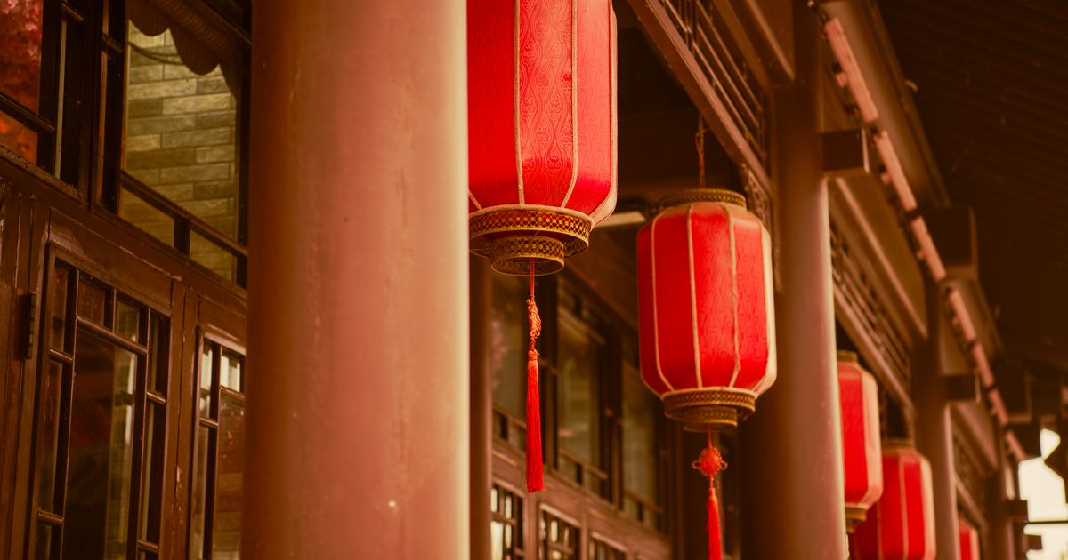 Chinese New Year Traditions: Customs, Food, and Superstitions Explained