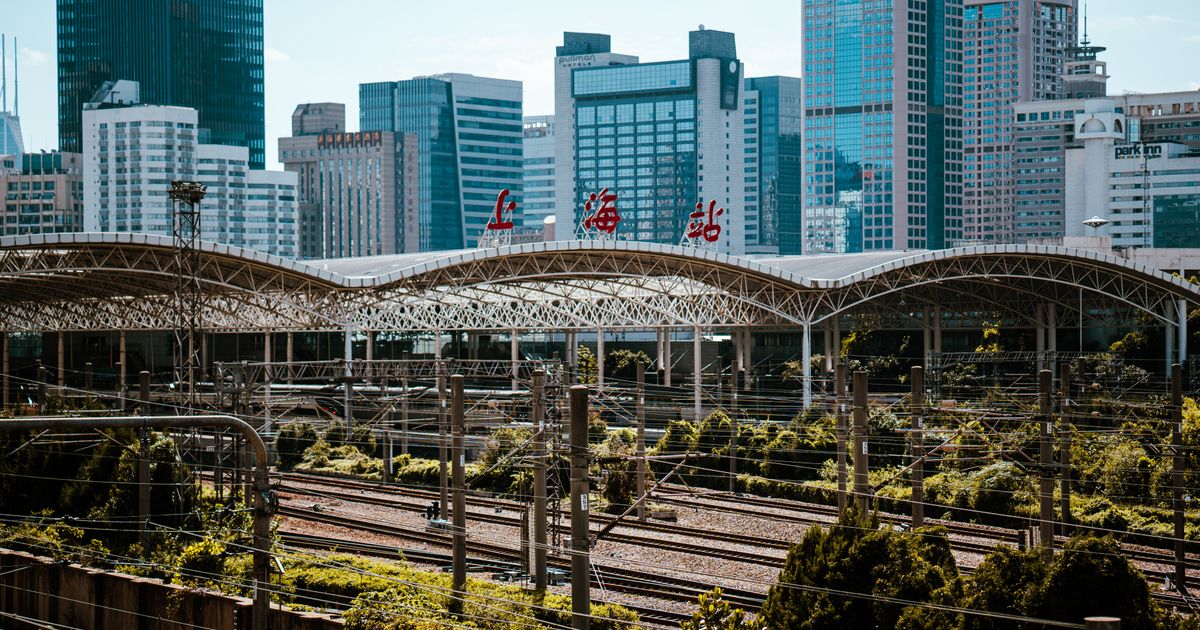 Fastest Train in China 2026: Fuxing's 350 km/h Record Explained
