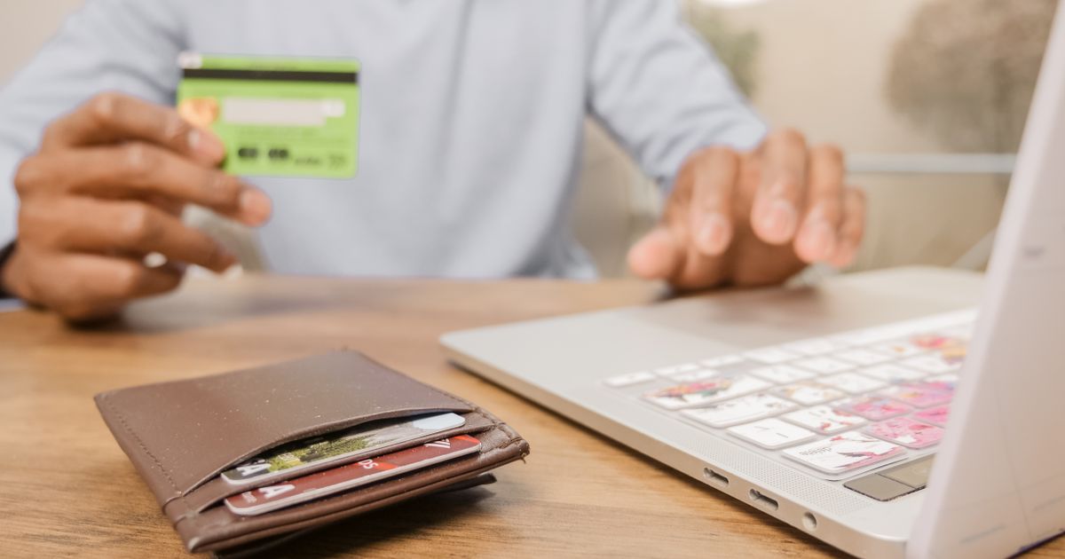 Best Travel Card for China (2026): Wise, Revolut & ATM Guide