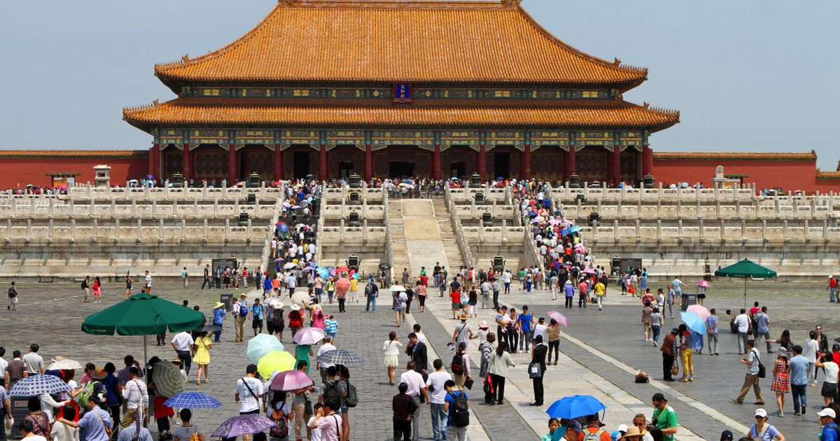 China Public Holidays 2026: Dates, Crowds & Booking Plan