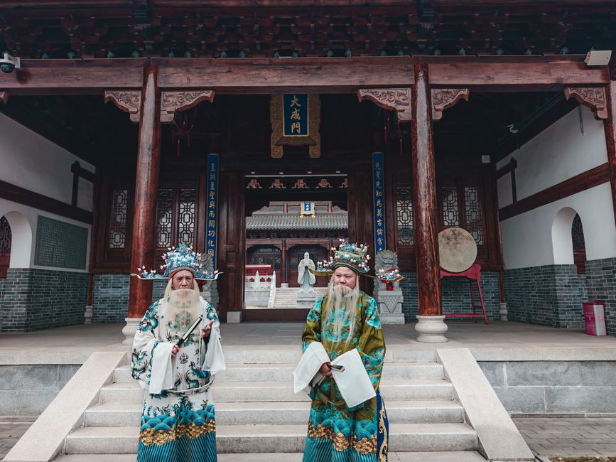 Hanzhong Culture: Opera, Han Heritage and Museum Visits