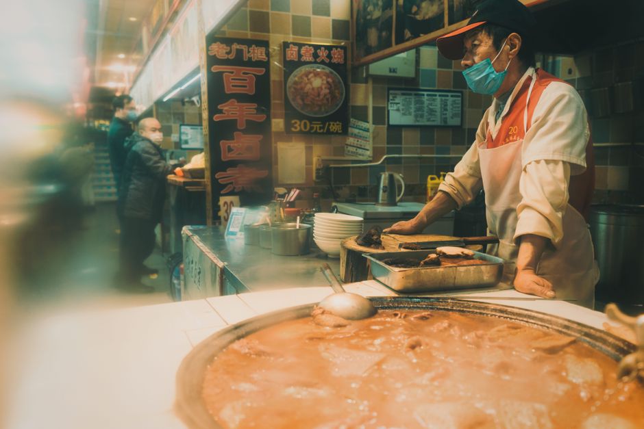 Luoyang Food Guide: Water Banquet, Soups and Local Dishes (2026)