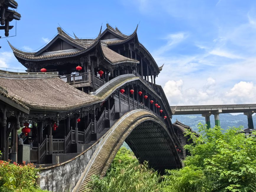 Zhangjiajie Culture: Tujia Traditions Behind the Peaks